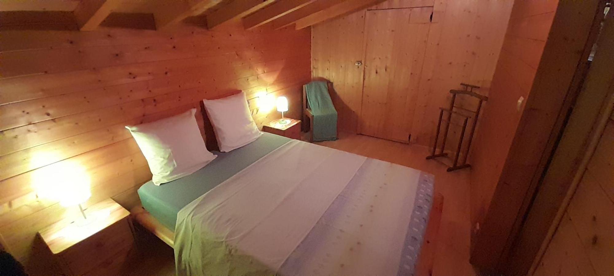 Location Type Gite, Chambre D'Hote, Meuble De Tourisme Dans Joli Petit Chalet Typique Et Ou Jolie Roulotte Type Boheme Waldighoffen エクステリア 写真