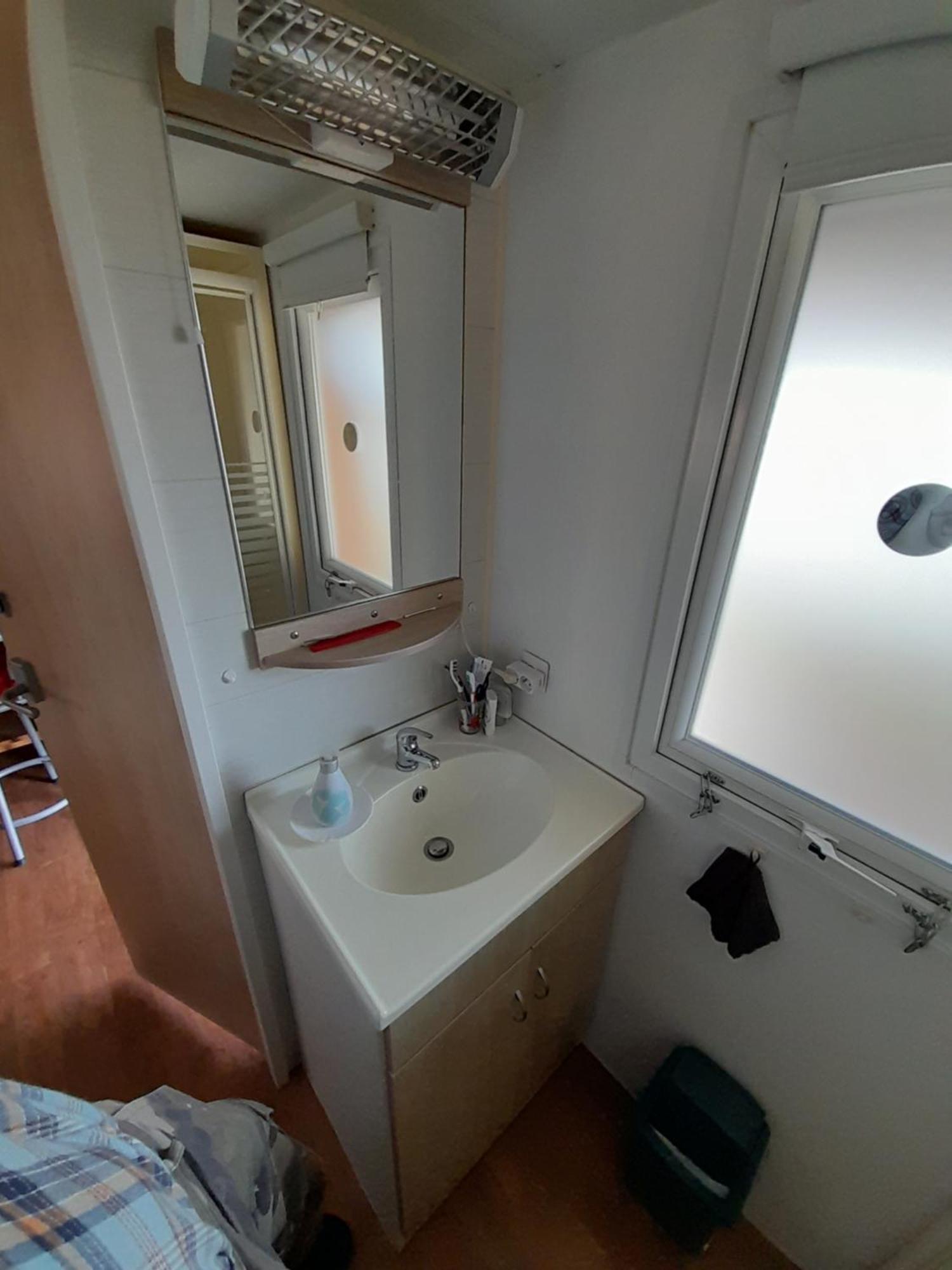 Location Type Gite, Chambre D'Hote, Meuble De Tourisme Dans Joli Petit Chalet Typique Et Ou Jolie Roulotte Type Boheme Waldighoffen エクステリア 写真